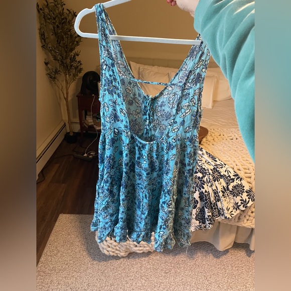 Adorable flowy sundress size M - Picture 2 of 4